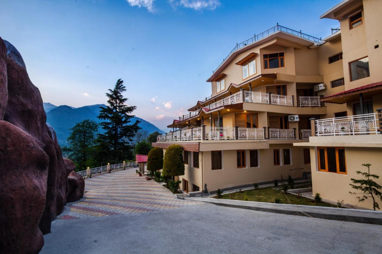 Anand Vardhan Resorts Manāli Exteriör bild