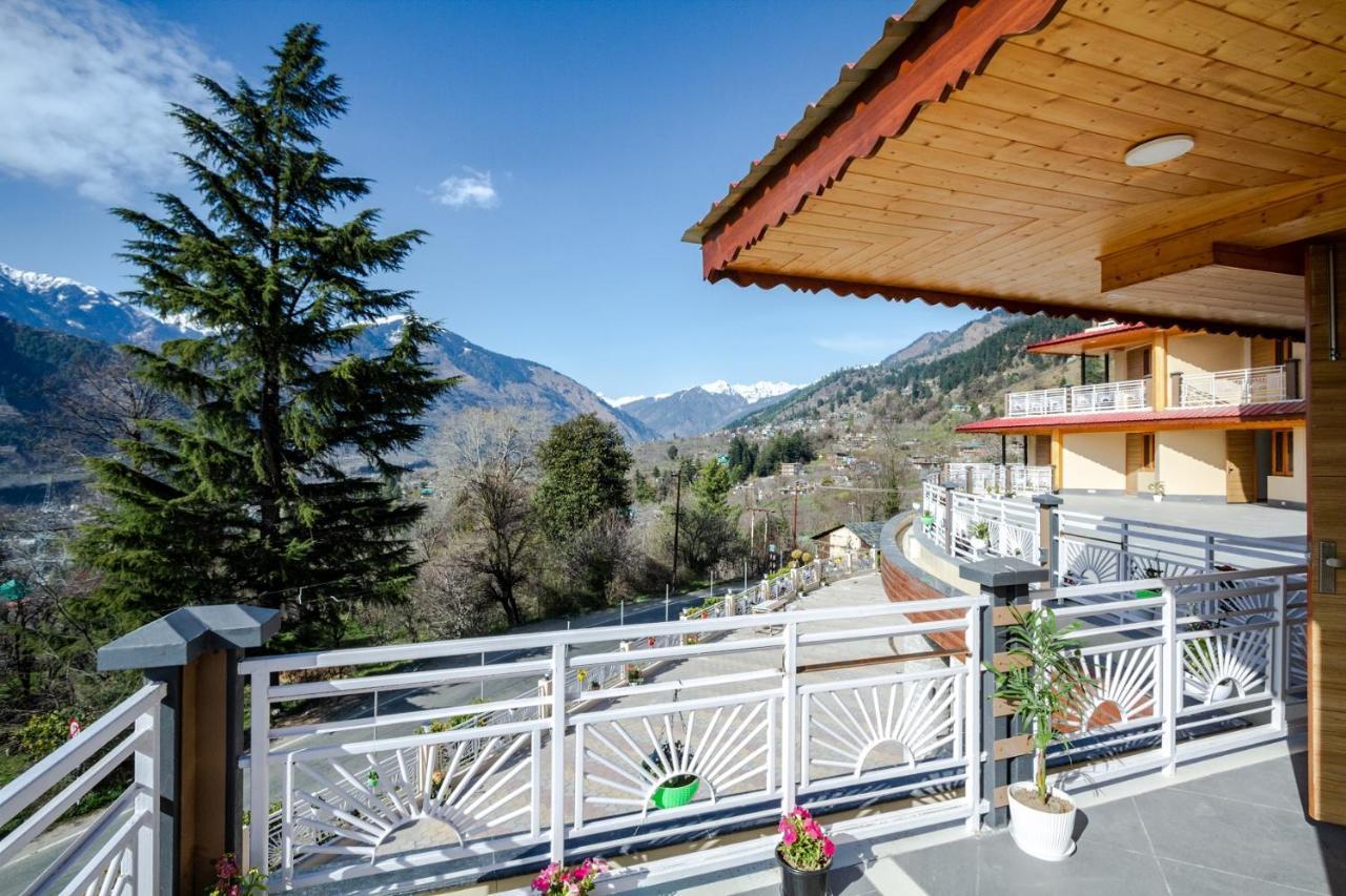 Anand Vardhan Resorts Manāli Exteriör bild