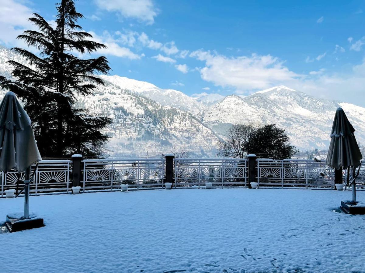 Anand Vardhan Resorts Manāli Exteriör bild